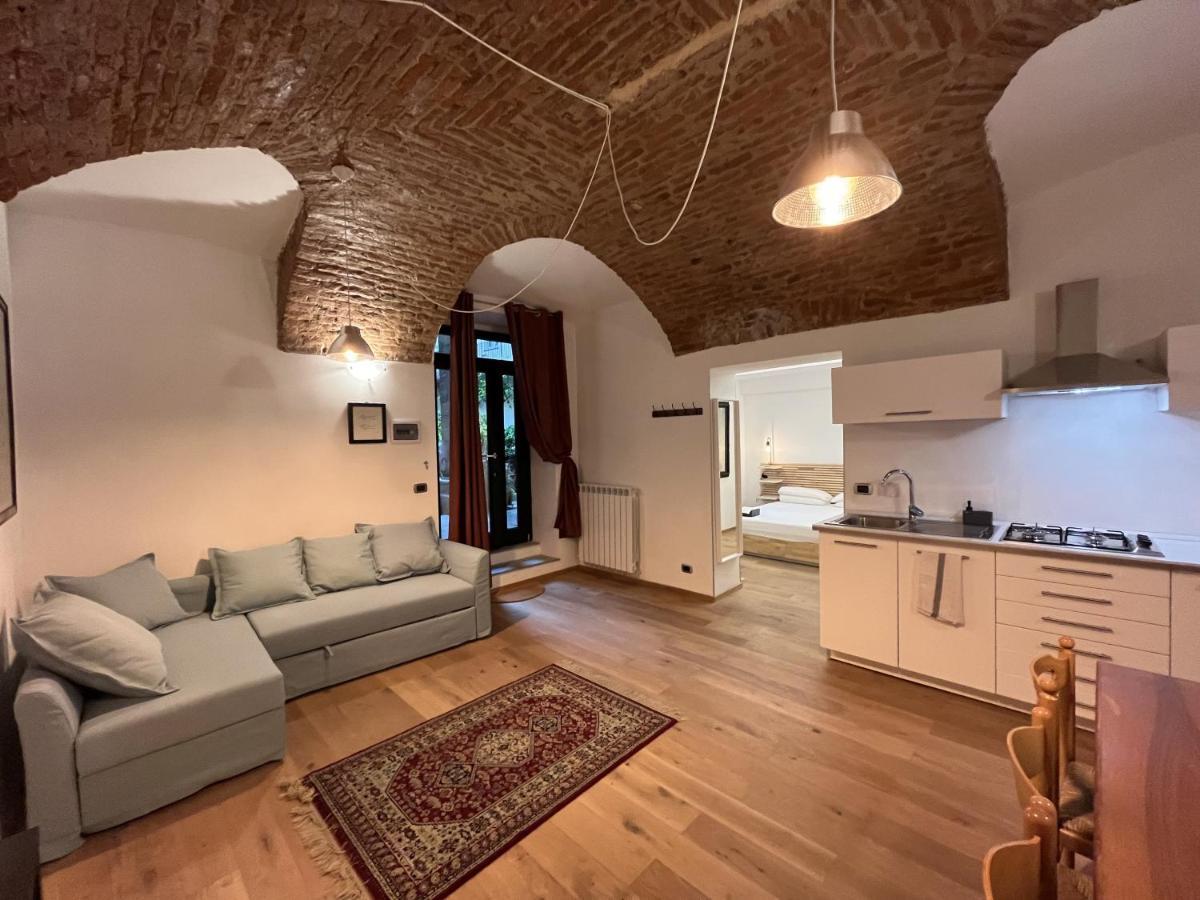 Suite The Brick - Host By Traveller'S Nest Torino Kültér fotó